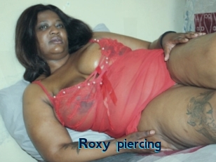 Roxy_piercing