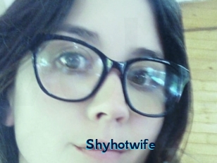 Shyhotwife